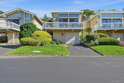 8 Fairwind Ct, Northport, NY, 11768-1525 | Card Image