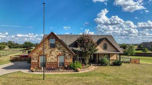 155 Cornerstone Ln, Springtown, TX, 76082-5575 | Card Image