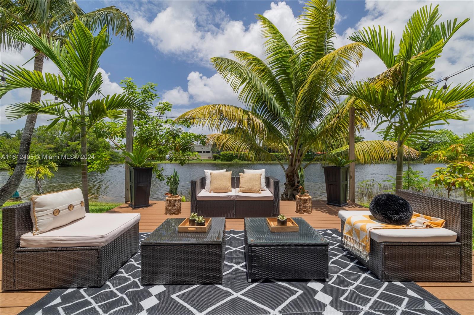 4th Ct, Pembroke Pines, FL 33029