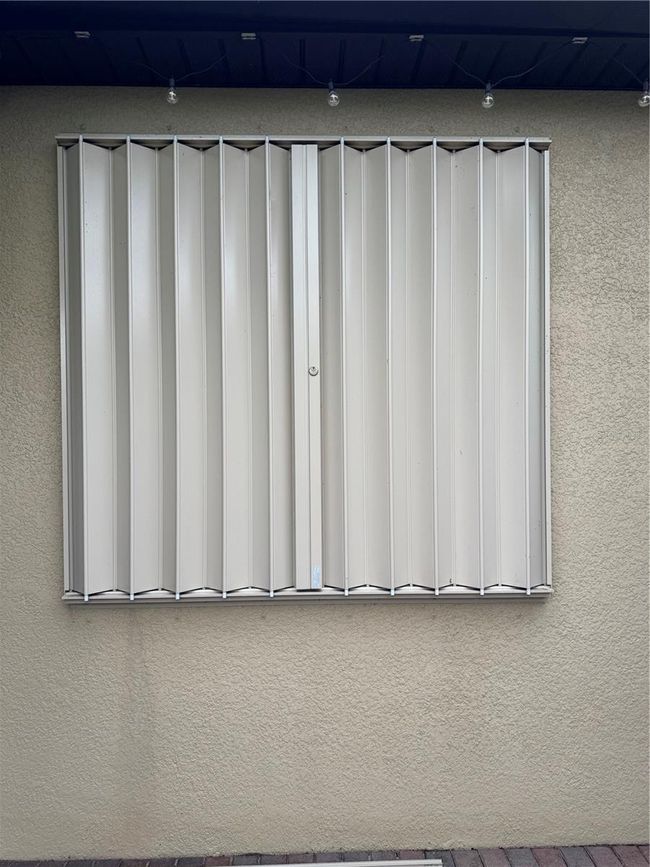 Hurricane shutters | Image 45