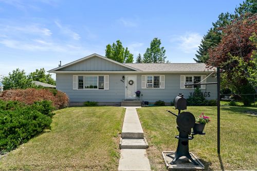907 Birch St, Helena, MT, 59601-0406 | Card Image