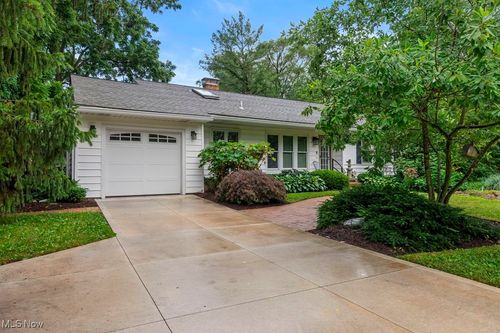 39623 Butternut Ridge Rd, Elyria, OH, 44035-7959 | Card Image