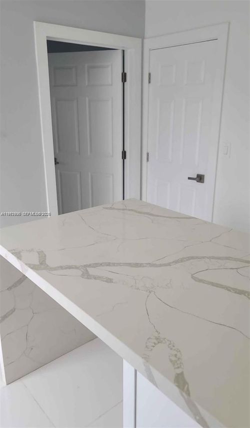 18490 Sw 295th Ter, Homestead, FL, 33030-2437 | Card Image