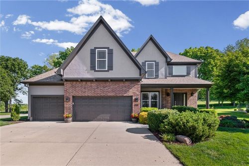 8700 Ne 91st Ter, Kansas City, MO, 64157-8599 | Card Image