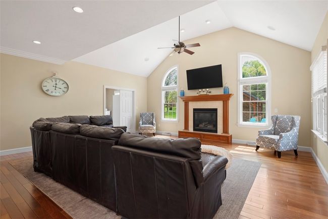 202 Emerson Pines Dr, House other with 5 bedrooms, 5 bathrooms and 4 parking in Cranberry Township PA | Image 14