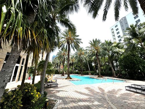 2412-17150 N Bay Rd, Sunny Isles Beach, FL, 33160-3428 | Card Image