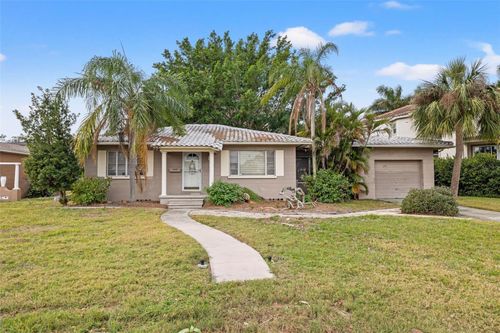 150 Almedo Way Ne, ST PETERSBURG, FL, 33704-2302 | Card Image