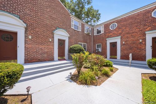upper-131-45 234th Street, New York, NY, 11422 | Card Image