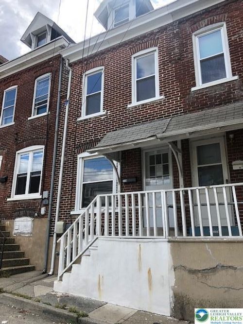 718 N Mohr St, Allentown, PA, 18102-2452 | Card Image