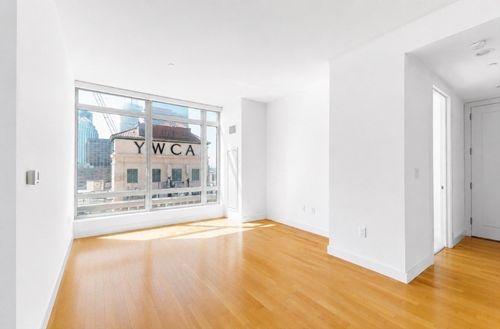 18g-400 Stuart St, Boston, MA, 02116-5011 | Card Image