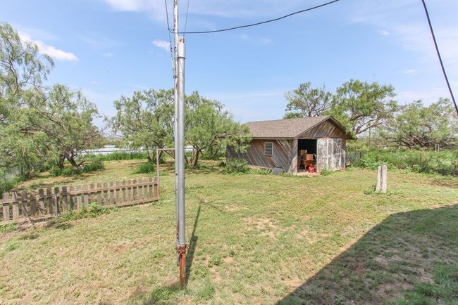 4610 Wasson Rd, House other with 3 bedrooms, 2 bathrooms and 2 parking in Big Spring TX | Image 14