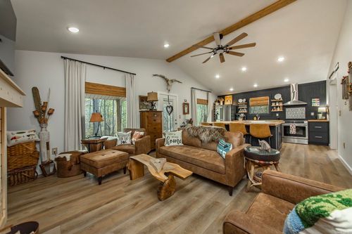 184 Guffey Ln, Shirley, AR, 72153-7044 | Card Image