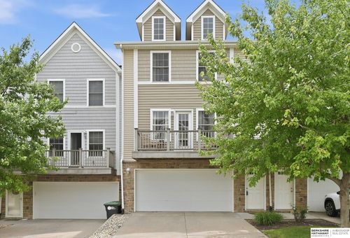 16773 Laurel Plaza, Omaha, NE, 68116 | Card Image