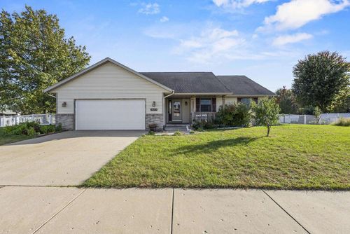 3653 Wildflower Ln, Janesville, WI, 53548-8579 | Card Image