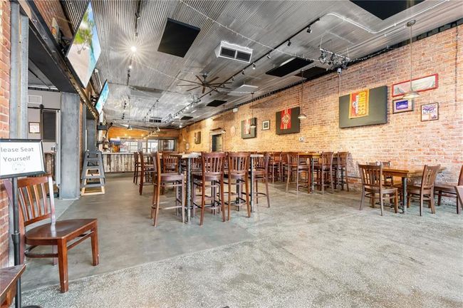 Quality tables and chairs throughout | Image 26