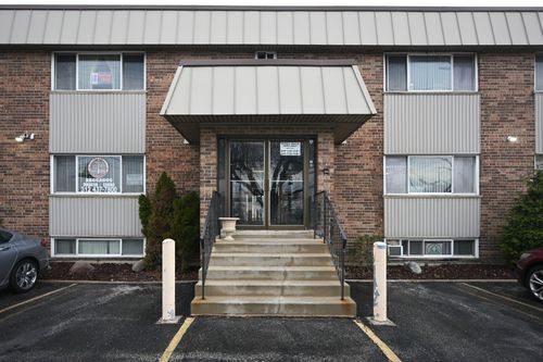 1101 W Irving Park Rd, Bensenville, IL, 60106-1763 | Card Image