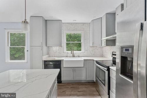 11902 Plantation Dr, SPOTSYLVANIA, VA, 22551-8046 | Card Image