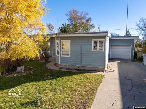 633 18th St, Evanston, WY, 82930-3208 | Card Image
