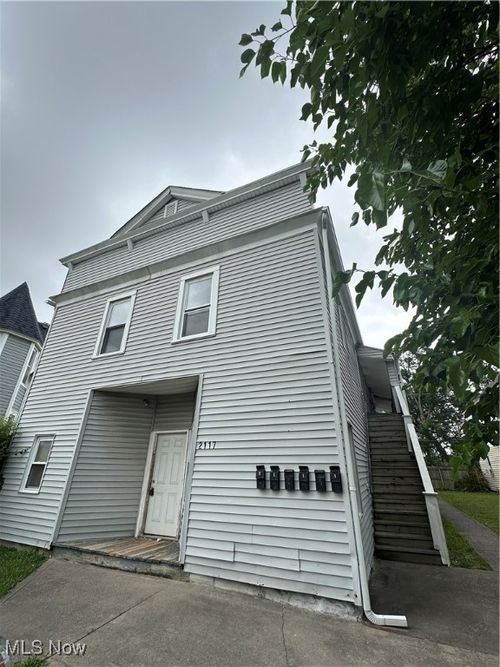 2117 E 29th St, Lorain, OH, 44055-1959 | Card Image