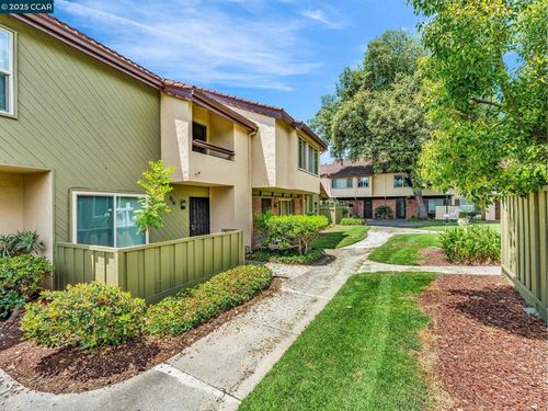 814 Heartwood Way, San Jose, CA, 95133-1217 | Card Image