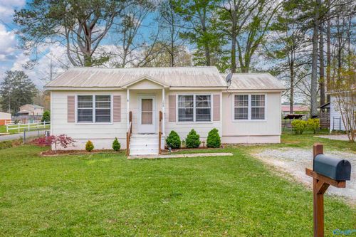 106 Emma St, Glencoe, AL, 35905-1528 | Card Image