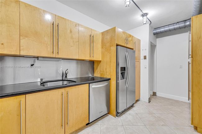 APT-624 - 90 Edgewater Dr, Condo with 2 bedrooms, 3 bathrooms and null parking in Coral Gables FL | Image 16