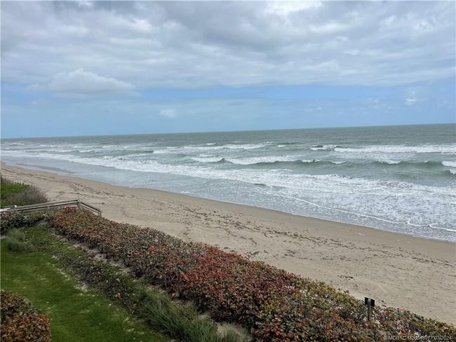 APT-303 - 8600 Ocean Dr, Condo with 3 bedrooms, 3 bathrooms and null parking in Jensen Beach FL | Image 7