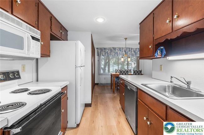 1411 Linden St, Townhouse with 3 bedrooms, 4 bathrooms and null parking in BETHLEHEM PA | Image 6
