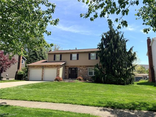 1154 Waterbury Dr, Medina, OH, 44256-2843 | Card Image