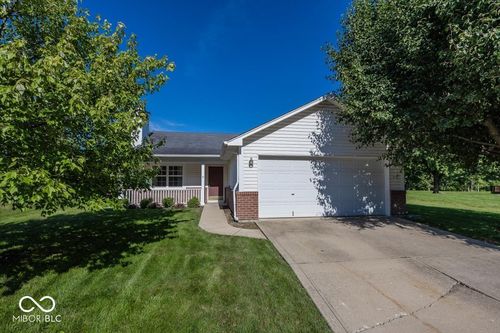 11830 Sand Creek Blvd, Fishers, IN, 46037-8793 | Card Image