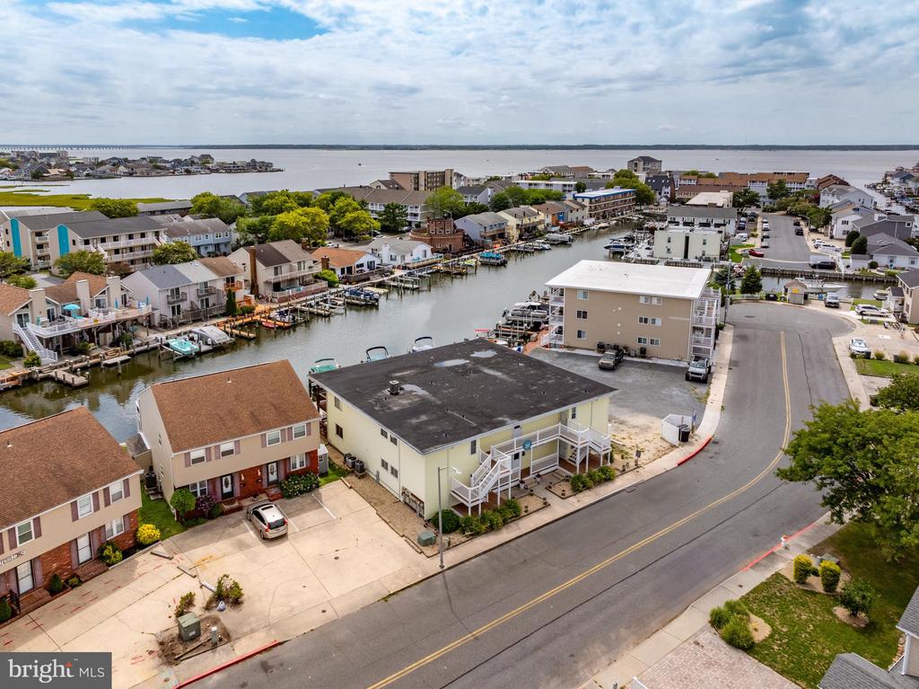 Residential in OCEAN CITY 4