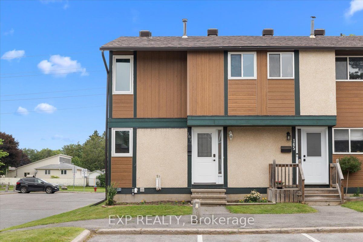 Residential in Cyrville - Carson Grove - Pineview 4