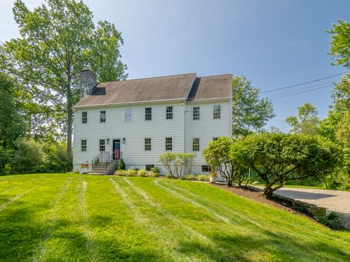 109 Westport Road, Wilton, CT, 06897 | Card Image