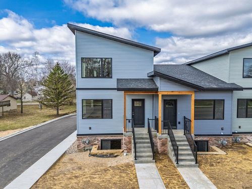 236 S Dewey Ave, REEDSBURG, WI, 53959 | Card Image