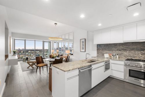 1107-320 Adolphus Ave, Cliffside Park, NJ, 07010-2894 | Card Image