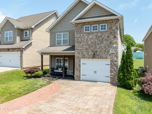 3132 Gazebo Point Way, Knoxville, TN, 37920-7327 | Card Image