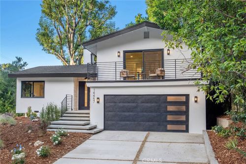 14457 Glorietta Dr, Sherman Oaks, CA, 91423-4533 | Card Image