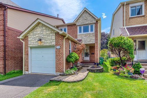 741 Queensbridge Dr, Mississauga, ON, L5C3T3 | Card Image