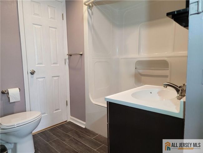 832 State Route 35, House other with 2 bedrooms, 2 bathrooms and null parking in South Amboy NJ | Image 17