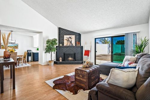 1138 Sherman Dr, Salinas, CA, 93907-1940 | Card Image