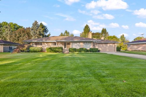 53223 Sophia Dr, Shelby Township, MI, 48316-2447 | Card Image