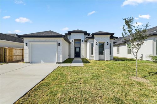 600 S Maryland St, Alton, TX, 78573-1334 | Card Image