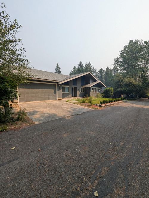 1012 W Winder Ln, Spokane, WA, 99224-8437 | Card Image