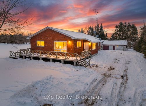 221 Queen St, Highgate, ON, N0P1T0 | Card Image