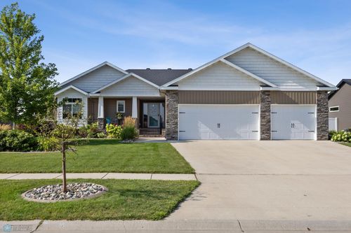 4267 Ponderosa Pl S, Fargo, ND, 58104-8574 | Card Image