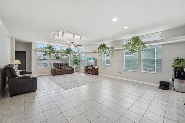 1373 Nevarez, House other with 3 bedrooms, 2 bathrooms and 3 parking in Kyle TX | Image 4