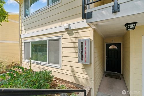 d1-14602 Ne 51st St, Bellevue, WA, 98007-7804 | Card Image