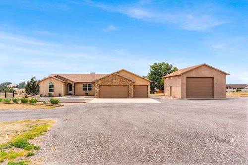 1165 S Oakleaf Dr, Pueblo West, CO, 81007-1712 | Card Image