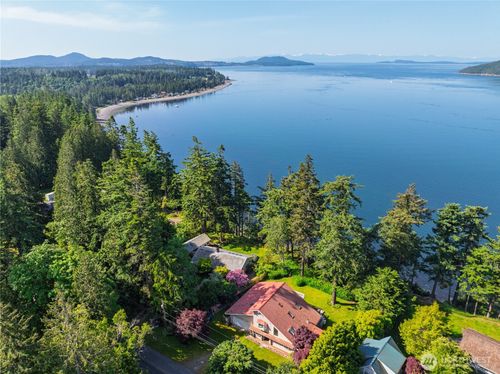 5398 West Shore Road, Anacortes, WA, 98221 | Card Image