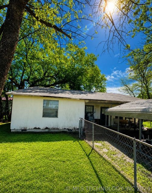 327 S Spruce Street, Kellyville, OK, 74039 | Card Image
